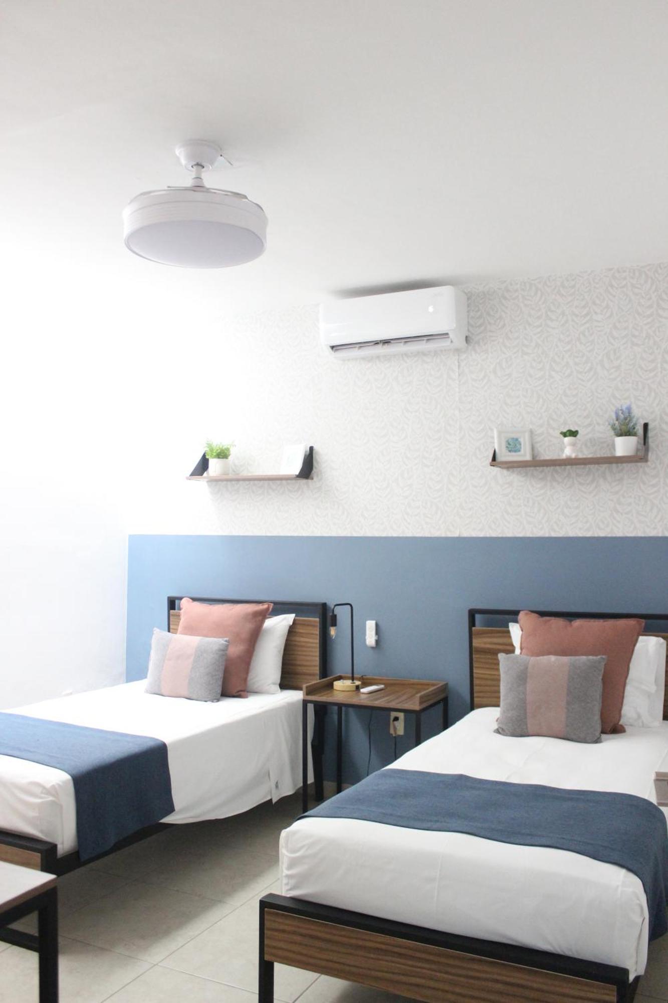 Casa Azul Turquesa Excelente Ubicacion Facturamos Villa Guadalajara Luaran gambar